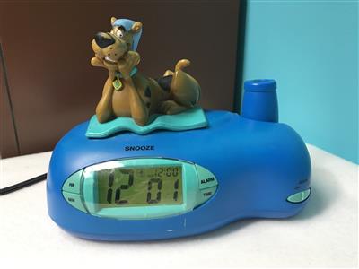 SCOOBY DOO Clock with Alarm & Light Battery Operated New in Box Vintage Item! 